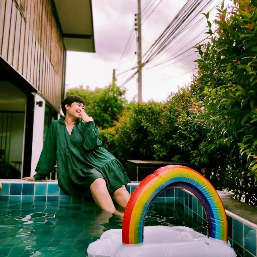 Stay Here Hostel チエンマイ エクステリア 写真